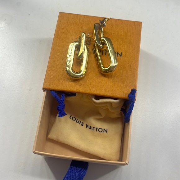 Louis Vuitton Gold Earrings - Picture 3 of 3